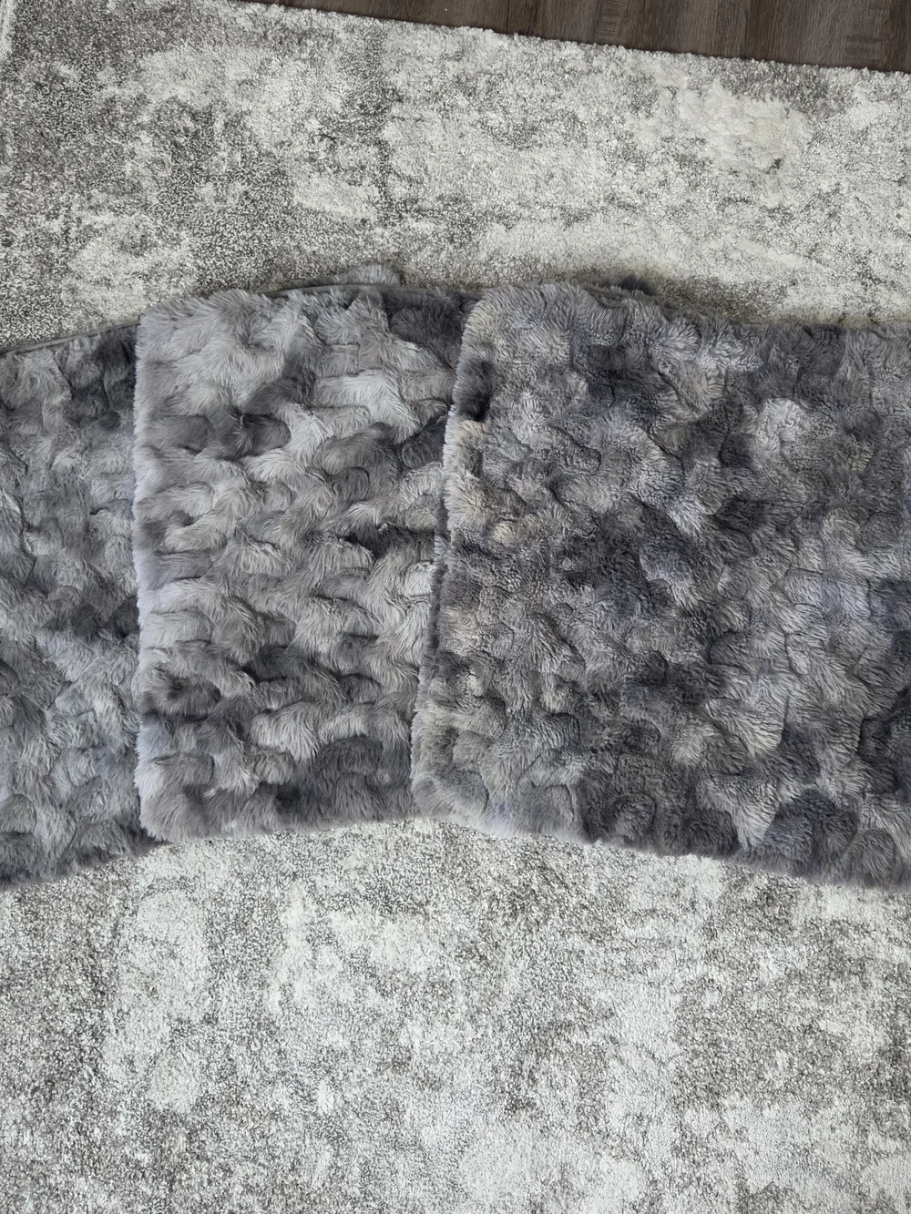 Anthropologie Set Of 3 Luxe Faux Fur Sculpted Bubble Sqaure 24